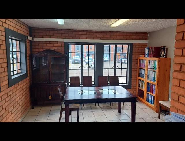 INDUSTRIAL PROPERTY TO RENT IN HENNOPSPARK